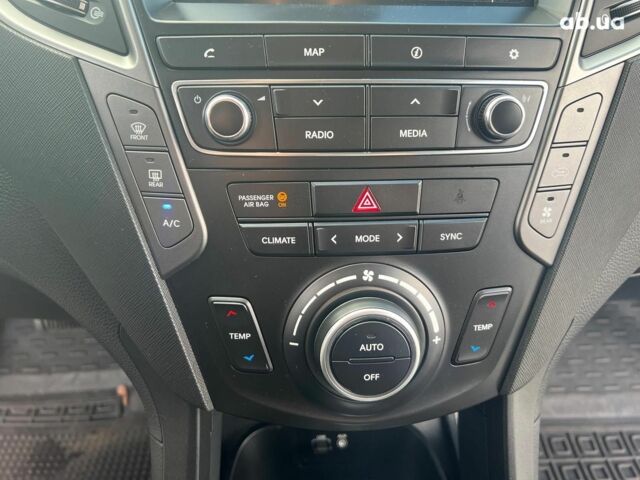 Белый Хендай Гранд Санта Фе, объемом двигателя 2.2 л и пробегом 124 тыс. км за 32580 $, фото 32 на Automoto.ua