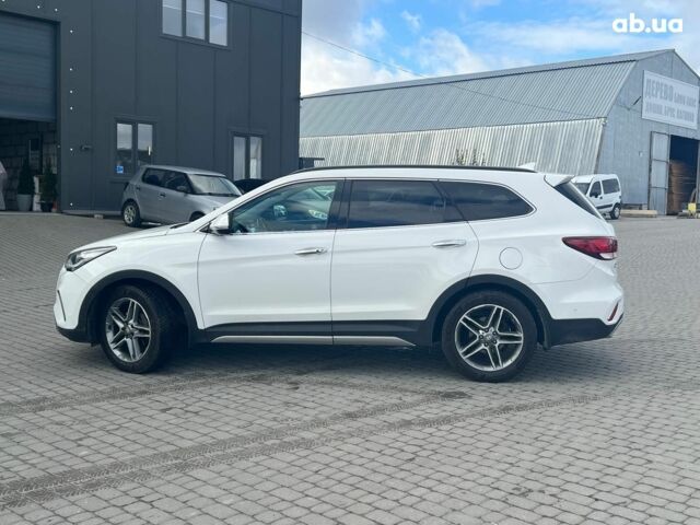 Белый Хендай Гранд Санта Фе, объемом двигателя 2.2 л и пробегом 124 тыс. км за 32580 $, фото 10 на Automoto.ua