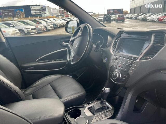 Белый Хендай Гранд Санта Фе, объемом двигателя 2.2 л и пробегом 124 тыс. км за 32580 $, фото 21 на Automoto.ua