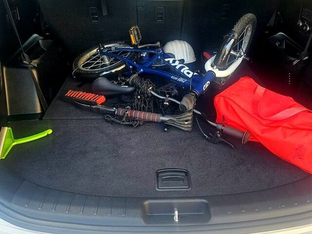 Белый Хендай Гранд Санта Фе, объемом двигателя 2.2 л и пробегом 124 тыс. км за 35000 $, фото 7 на Automoto.ua