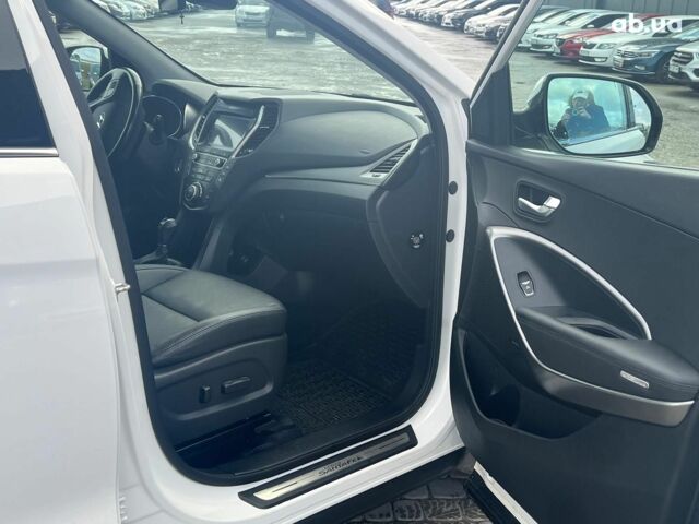 Белый Хендай Гранд Санта Фе, объемом двигателя 2.2 л и пробегом 124 тыс. км за 32580 $, фото 18 на Automoto.ua