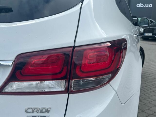 Белый Хендай Гранд Санта Фе, объемом двигателя 2.2 л и пробегом 124 тыс. км за 32580 $, фото 14 на Automoto.ua