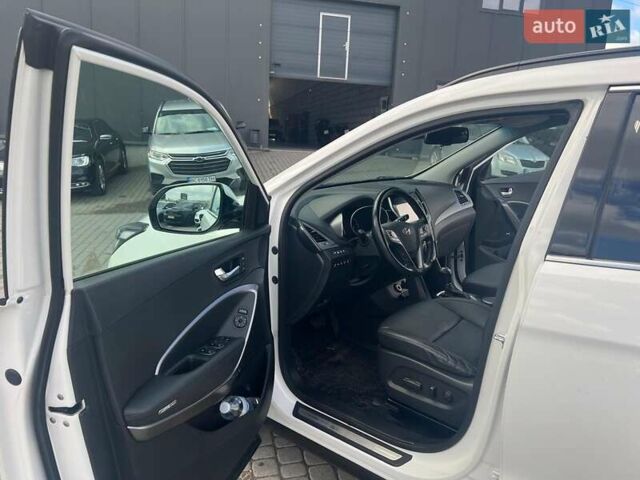 Белый Хендай Гранд Санта Фе, объемом двигателя 2.2 л и пробегом 124 тыс. км за 32580 $, фото 25 на Automoto.ua