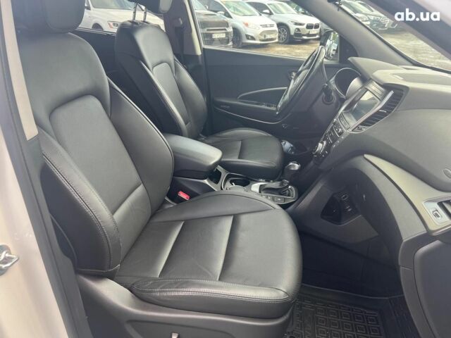 Белый Хендай Гранд Санта Фе, объемом двигателя 2.2 л и пробегом 124 тыс. км за 32580 $, фото 20 на Automoto.ua