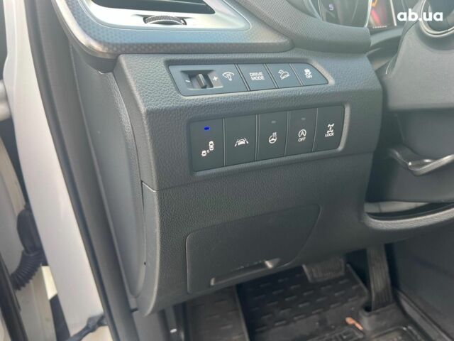 Белый Хендай Гранд Санта Фе, объемом двигателя 2.2 л и пробегом 124 тыс. км за 32580 $, фото 29 на Automoto.ua