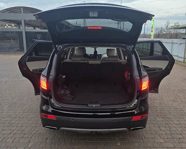 Черный Хендай Гранд Санта Фе, объемом двигателя 2.2 л и пробегом 166 тыс. км за 21150 $, фото 21 на Automoto.ua