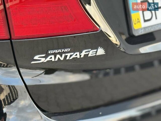 Черный Хендай Гранд Санта Фе, объемом двигателя 2.2 л и пробегом 65 тыс. км за 22700 $, фото 4 на Automoto.ua