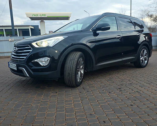 Черный Хендай Гранд Санта Фе, объемом двигателя 2.2 л и пробегом 166 тыс. км за 21150 $, фото 4 на Automoto.ua