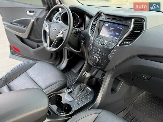 Черный Хендай Гранд Санта Фе, объемом двигателя 2.2 л и пробегом 65 тыс. км за 22700 $, фото 38 на Automoto.ua