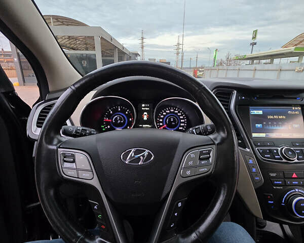 Черный Хендай Гранд Санта Фе, объемом двигателя 2.2 л и пробегом 166 тыс. км за 21150 $, фото 16 на Automoto.ua