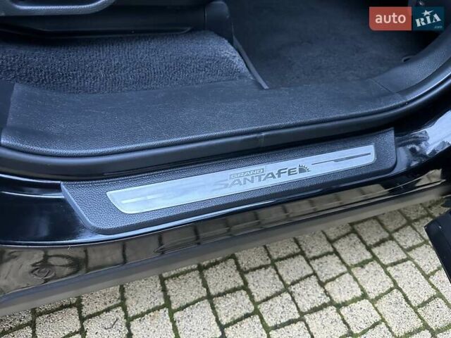 Черный Хендай Гранд Санта Фе, объемом двигателя 2.2 л и пробегом 215 тыс. км за 18999 $, фото 230 на Automoto.ua
