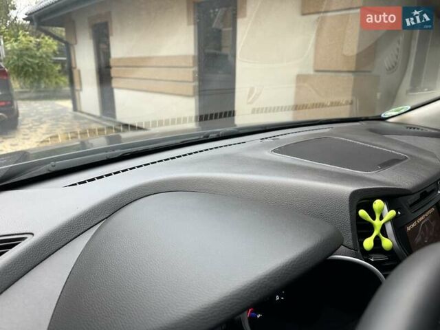 Черный Хендай Гранд Санта Фе, объемом двигателя 2.2 л и пробегом 215 тыс. км за 18999 $, фото 155 на Automoto.ua