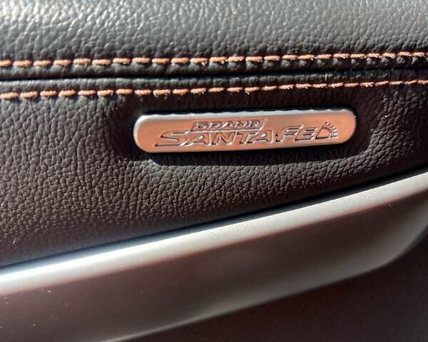 Черный Хендай Гранд Санта Фе, объемом двигателя 2.2 л и пробегом 130 тыс. км за 20500 $, фото 26 на Automoto.ua