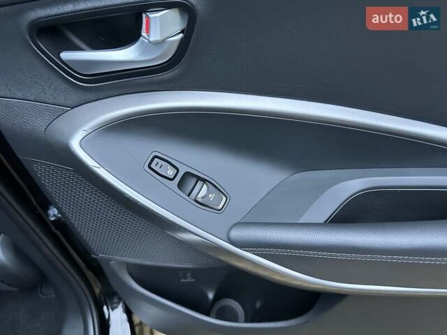 Черный Хендай Гранд Санта Фе, объемом двигателя 2.2 л и пробегом 215 тыс. км за 18999 $, фото 234 на Automoto.ua