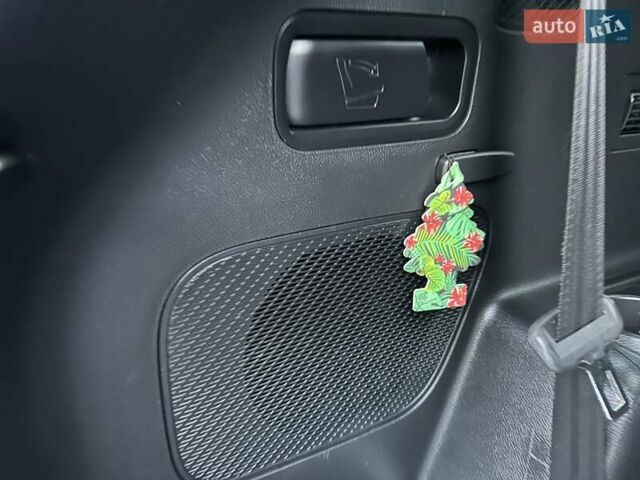 Черный Хендай Гранд Санта Фе, объемом двигателя 2.2 л и пробегом 215 тыс. км за 18999 $, фото 203 на Automoto.ua