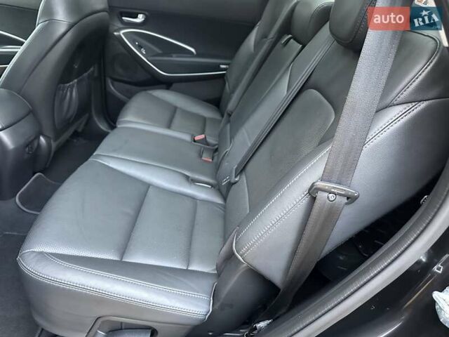 Черный Хендай Гранд Санта Фе, объемом двигателя 2.2 л и пробегом 215 тыс. км за 18999 $, фото 194 на Automoto.ua