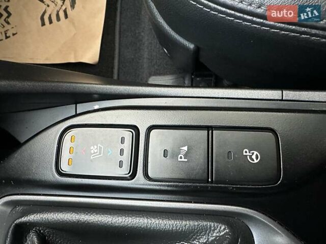 Черный Хендай Гранд Санта Фе, объемом двигателя 2.2 л и пробегом 215 тыс. км за 18999 $, фото 167 на Automoto.ua