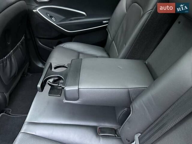 Черный Хендай Гранд Санта Фе, объемом двигателя 2.2 л и пробегом 215 тыс. км за 18999 $, фото 196 на Automoto.ua