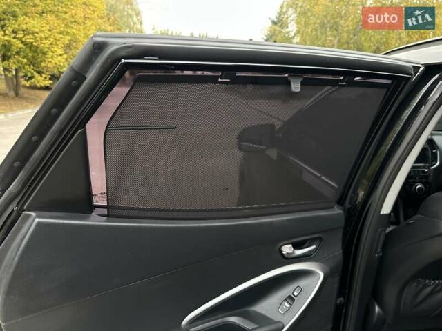 Черный Хендай Гранд Санта Фе, объемом двигателя 2 л и пробегом 158 тыс. км за 18400 $, фото 29 на Automoto.ua