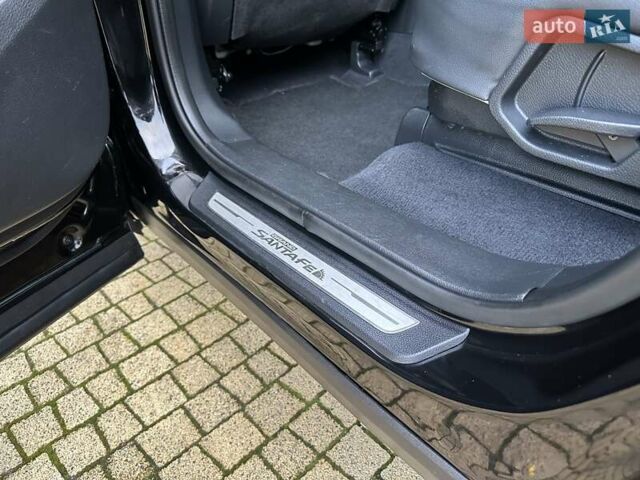 Черный Хендай Гранд Санта Фе, объемом двигателя 2.2 л и пробегом 215 тыс. км за 18999 $, фото 191 на Automoto.ua