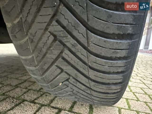 Черный Хендай Гранд Санта Фе, объемом двигателя 2.2 л и пробегом 215 тыс. км за 18999 $, фото 266 на Automoto.ua