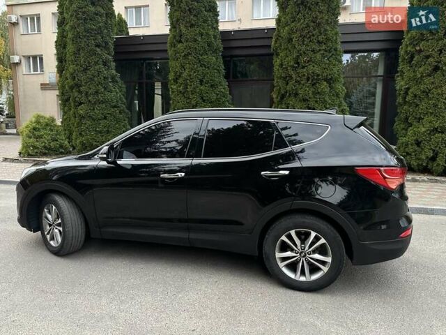 Черный Хендай Гранд Санта Фе, объемом двигателя 2 л и пробегом 158 тыс. км за 18400 $, фото 5 на Automoto.ua