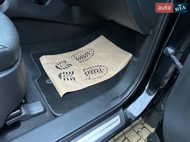 Черный Хендай Гранд Санта Фе, объемом двигателя 2.2 л и пробегом 215 тыс. км за 18999 $, фото 245 на Automoto.ua