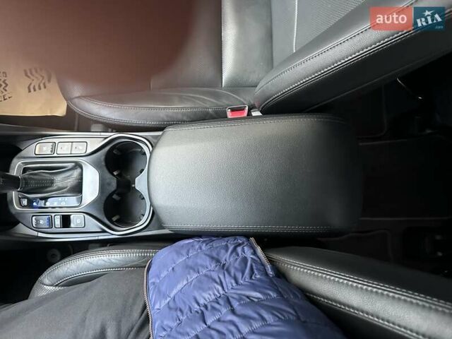 Черный Хендай Гранд Санта Фе, объемом двигателя 2.2 л и пробегом 215 тыс. км за 18999 $, фото 169 на Automoto.ua