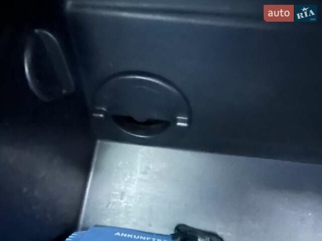 Черный Хендай Гранд Санта Фе, объемом двигателя 2.2 л и пробегом 215 тыс. км за 18999 $, фото 258 на Automoto.ua