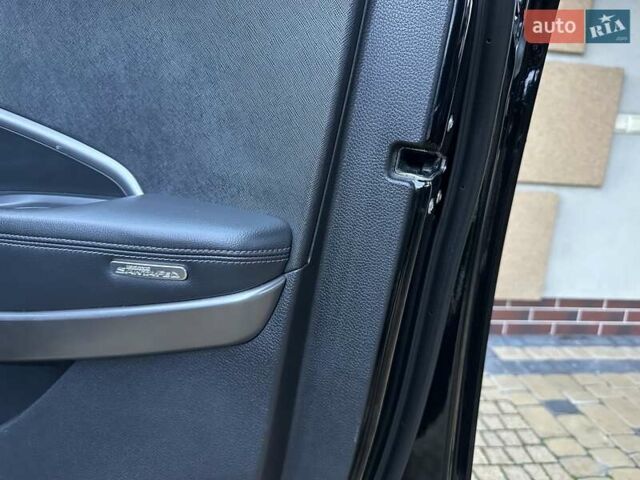 Черный Хендай Гранд Санта Фе, объемом двигателя 2.2 л и пробегом 215 тыс. км за 18999 $, фото 240 на Automoto.ua