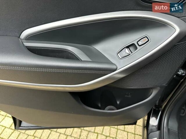 Черный Хендай Гранд Санта Фе, объемом двигателя 2.2 л и пробегом 215 тыс. км за 18999 $, фото 188 на Automoto.ua