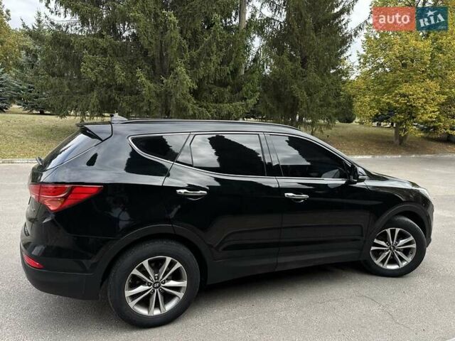 Черный Хендай Гранд Санта Фе, объемом двигателя 2 л и пробегом 158 тыс. км за 18400 $, фото 12 на Automoto.ua