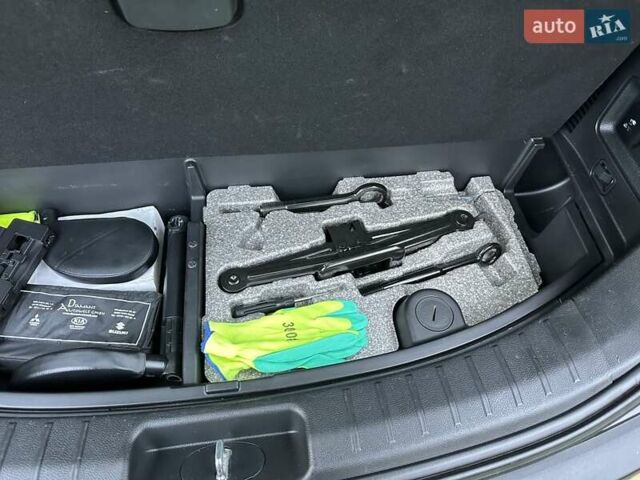 Черный Хендай Гранд Санта Фе, объемом двигателя 2.2 л и пробегом 215 тыс. км за 18999 $, фото 209 на Automoto.ua