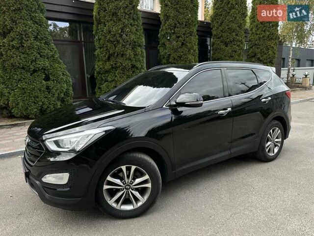 Черный Хендай Гранд Санта Фе, объемом двигателя 2 л и пробегом 158 тыс. км за 18400 $, фото 3 на Automoto.ua