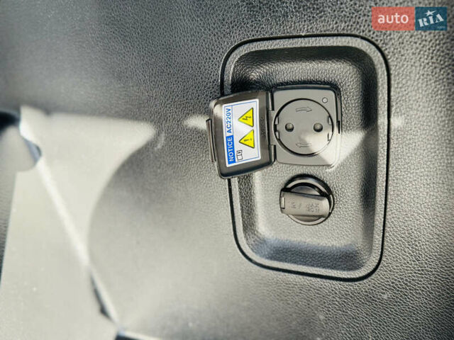 Черный Хендай Гранд Санта Фе, объемом двигателя 2.2 л и пробегом 95 тыс. км за 19800 $, фото 19 на Automoto.ua