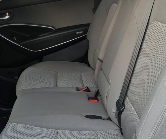 Чорний Хендай Гранд Санта Фє, об'ємом двигуна 0 л та пробігом 85 тис. км за 17100 $, фото 13 на Automoto.ua