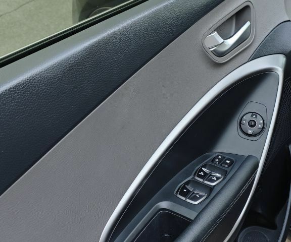 Чорний Хендай Гранд Санта Фє, об'ємом двигуна 0 л та пробігом 85 тис. км за 17100 $, фото 18 на Automoto.ua