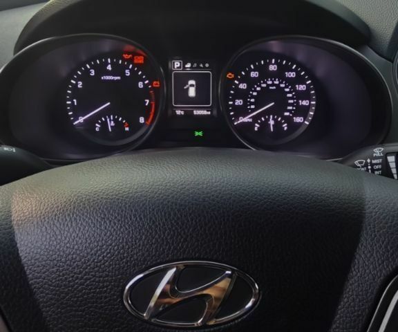 Чорний Хендай Гранд Санта Фє, об'ємом двигуна 0 л та пробігом 85 тис. км за 17100 $, фото 10 на Automoto.ua
