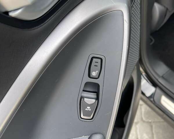 Хендай Гранд Санта Фе, объемом двигателя 0 л и пробегом 130 тыс. км за 22300 $, фото 29 на Automoto.ua