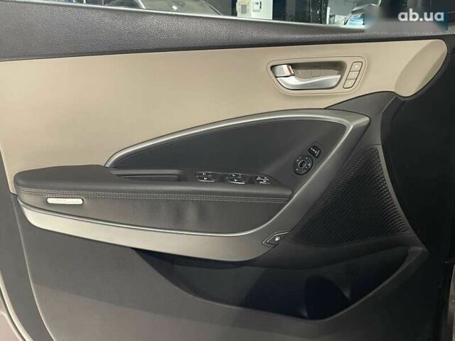 Хендай Гранд Санта Фе, объемом двигателя 2.2 л и пробегом 213 тыс. км за 19900 $, фото 17 на Automoto.ua