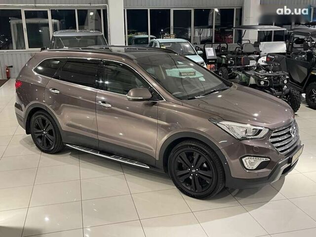 Хендай Гранд Санта Фе, объемом двигателя 2.2 л и пробегом 213 тыс. км за 19900 $, фото 10 на Automoto.ua