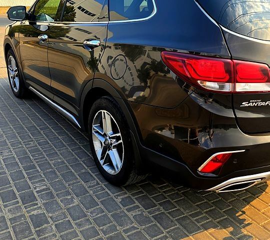 Хендай Гранд Санта Фе, объемом двигателя 2.2 л и пробегом 125 тыс. км за 28500 $, фото 2 на Automoto.ua