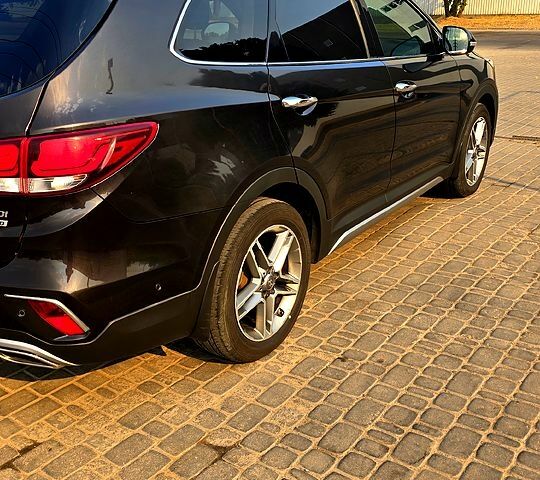 Хендай Гранд Санта Фе, объемом двигателя 2.2 л и пробегом 125 тыс. км за 28500 $, фото 1 на Automoto.ua