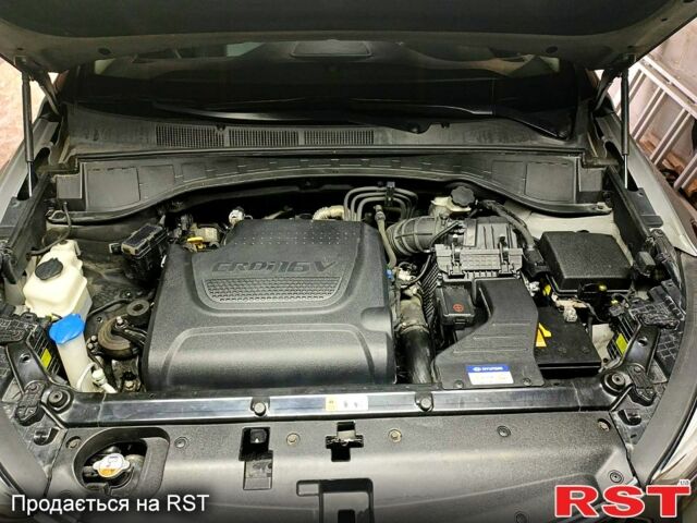 Сірий Хендай Гранд Санта Фє, об'ємом двигуна 2.2 л та пробігом 184 тис. км за 23000 $, фото 2 на Automoto.ua