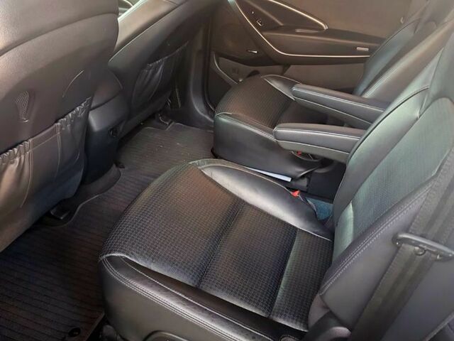 Сірий Хендай Гранд Санта Фє, об'ємом двигуна 2.2 л та пробігом 184 тис. км за 23000 $, фото 8 на Automoto.ua