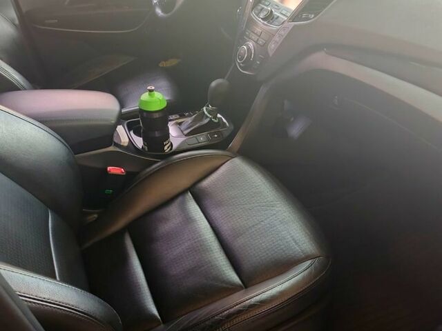 Сірий Хендай Гранд Санта Фє, об'ємом двигуна 2.2 л та пробігом 184 тис. км за 23000 $, фото 5 на Automoto.ua