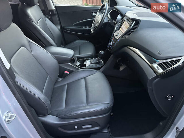 Серый Хендай Гранд Санта Фе, объемом двигателя 2.2 л и пробегом 162 тыс. км за 20700 $, фото 29 на Automoto.ua