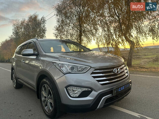 Сірий Хендай Гранд Санта Фє, об'ємом двигуна 2.2 л та пробігом 211 тис. км за 20900 $, фото 12 на Automoto.ua