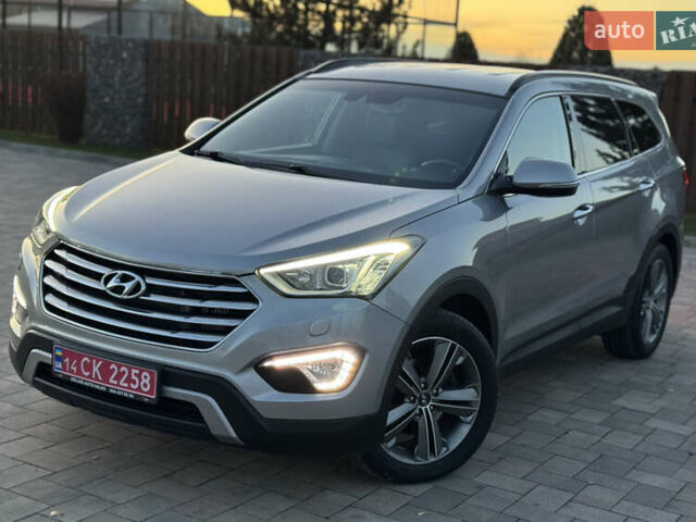Серый Хендай Гранд Санта Фе, объемом двигателя 2.2 л и пробегом 132 тыс. км за 20999 $, фото 1 на Automoto.ua