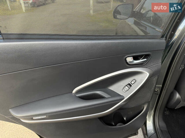 Сірий Хендай Гранд Санта Фє, об'ємом двигуна 2.2 л та пробігом 173 тис. км за 20900 $, фото 34 на Automoto.ua